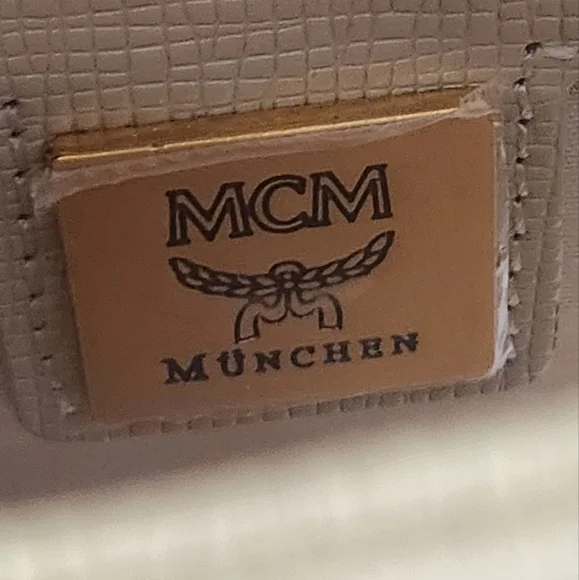 MCM Bag Like NEW Munchen Germany - Picture 7 of 14